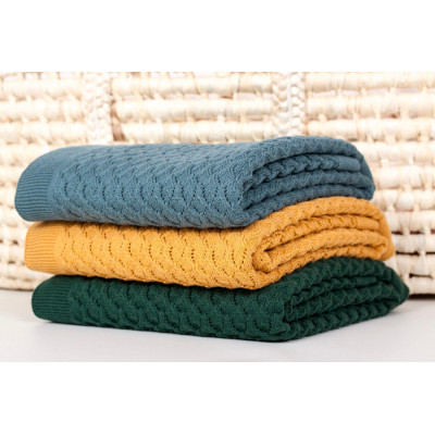 CEBA 812-110-155 Kocyk dziany 90x90 w opakowaniu prezentowym Fale Emerald